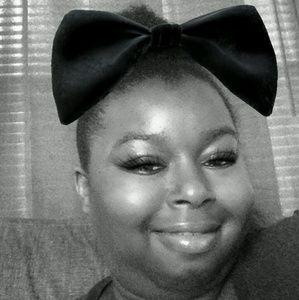 Meet your Posher, Tonya